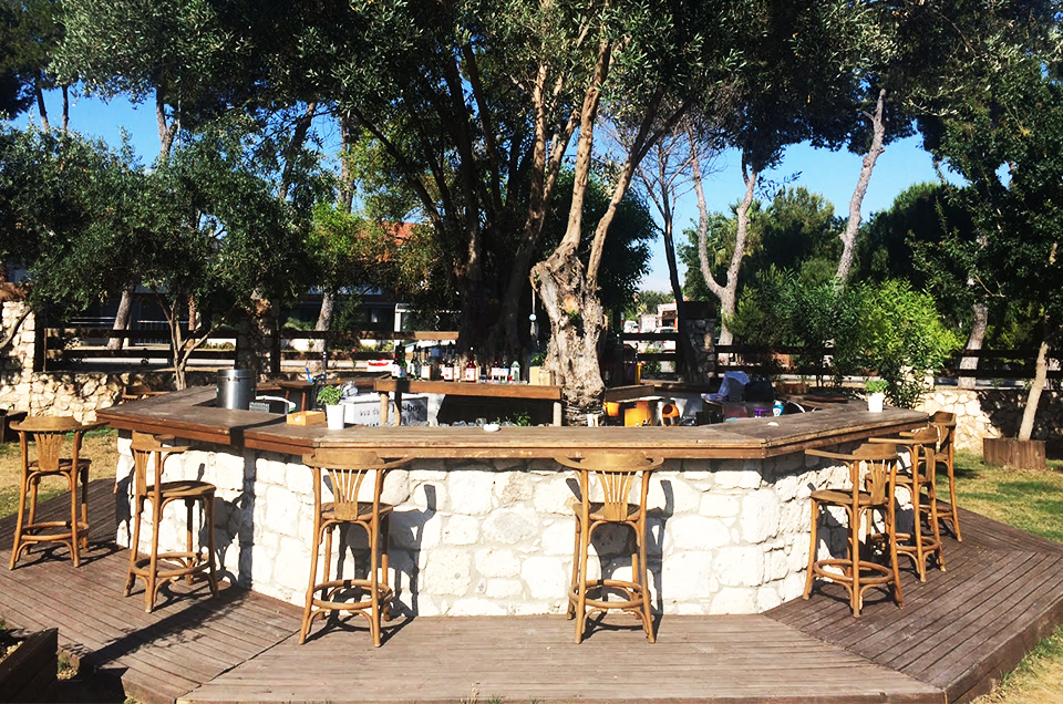Bon Cafe & Restaurant Alaçatı