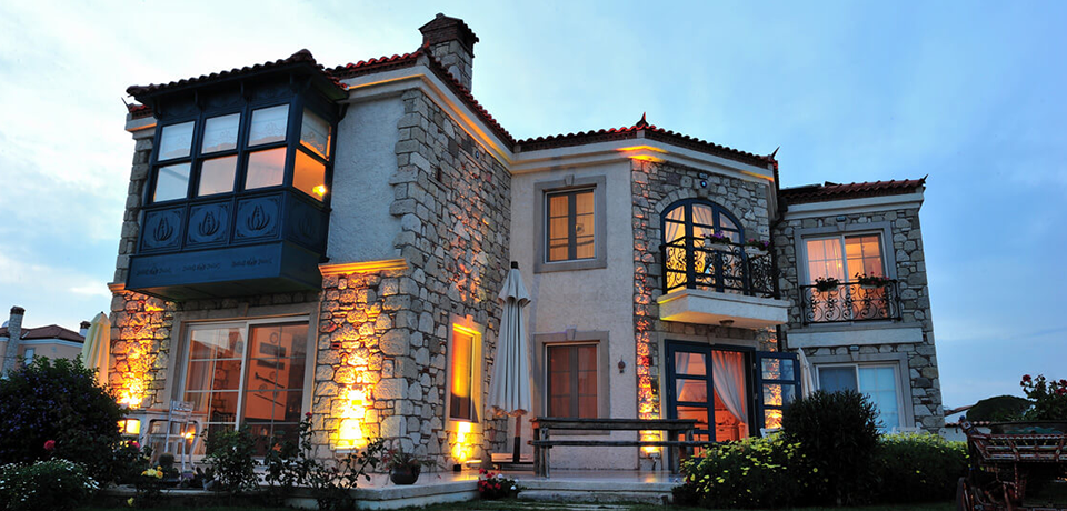 Alaçatı Sultan Konak Otel'de %10 İndirim